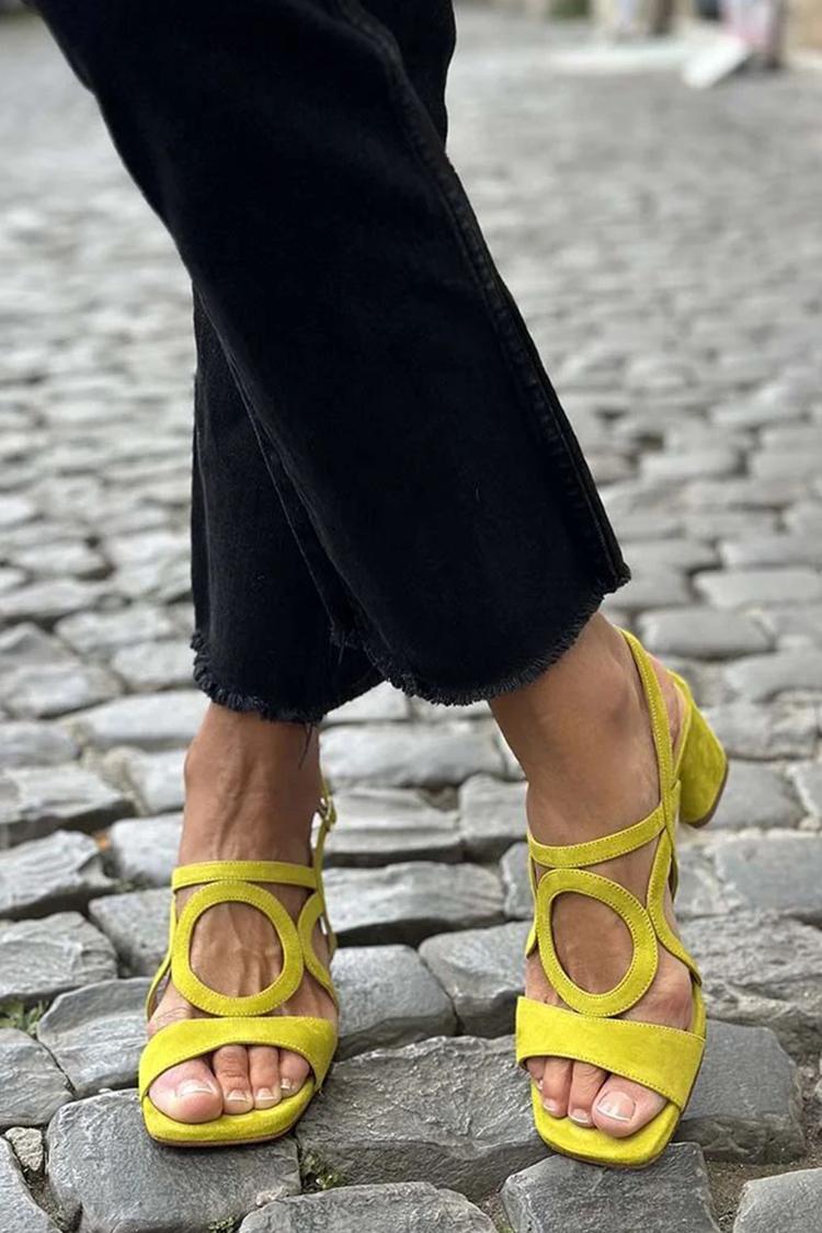VIVID SUMMER SANDALS