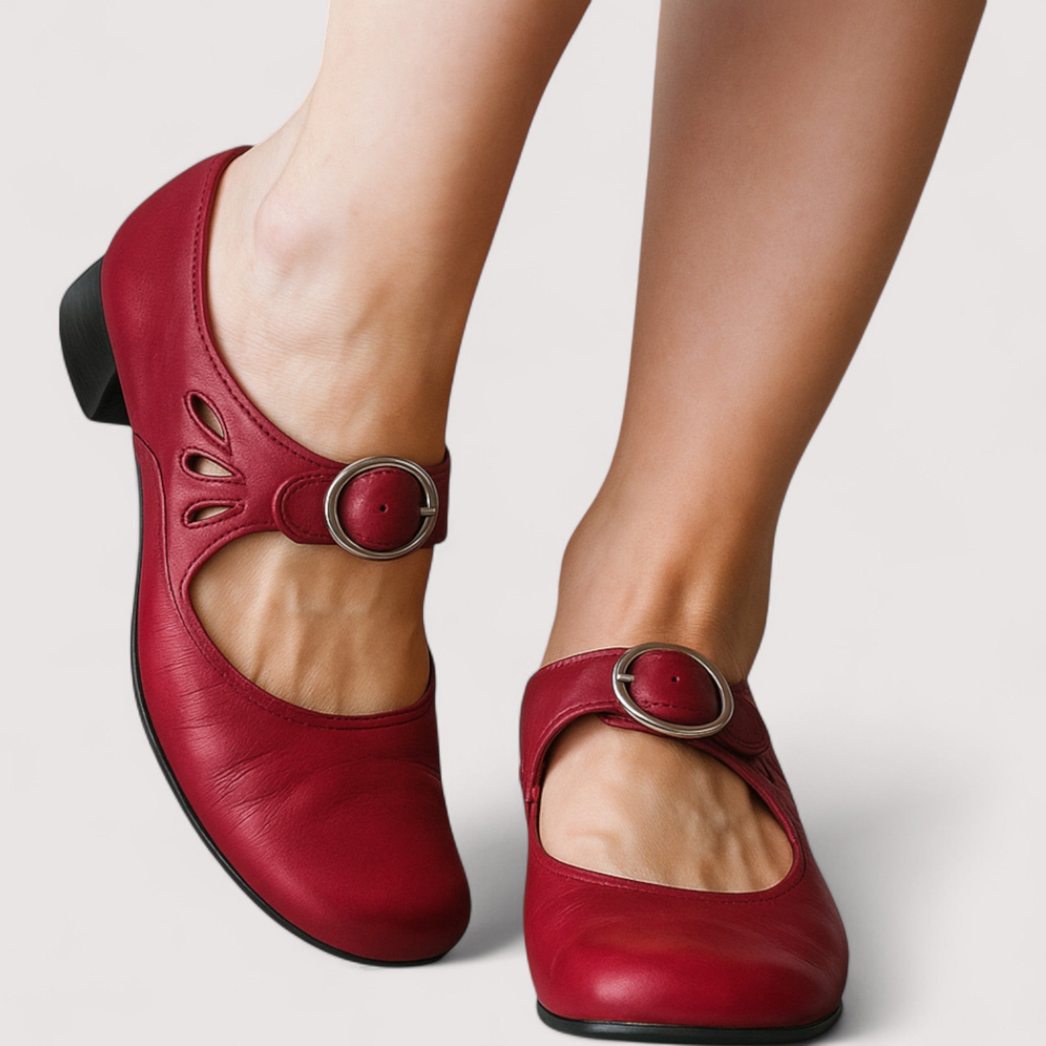 ELEGANT HEELS