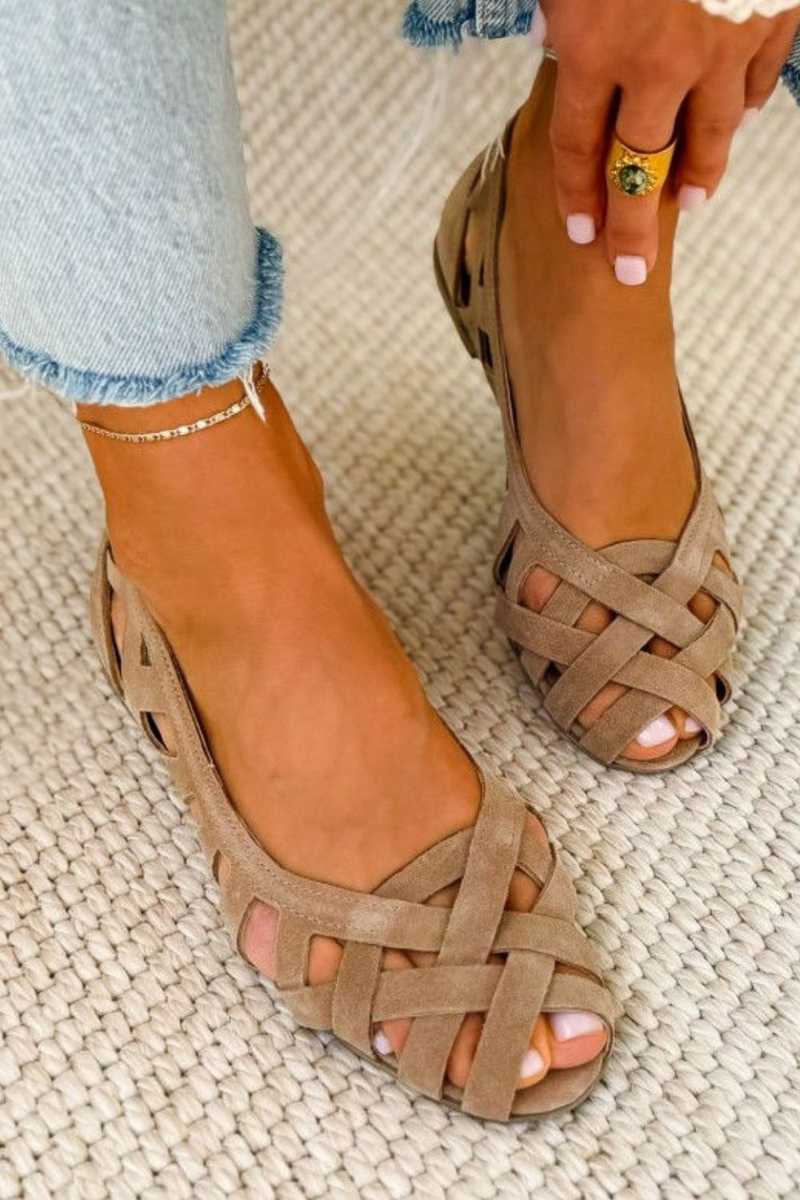 BRAIDED SUMMER SANDALS