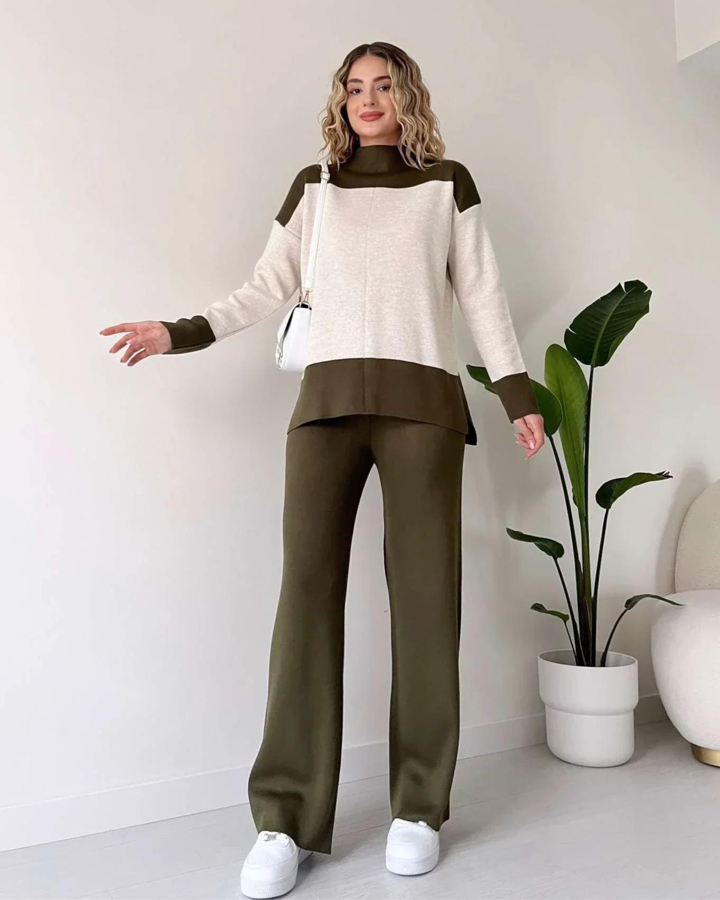VERSATILE COMFORT TWO-PIECE SET