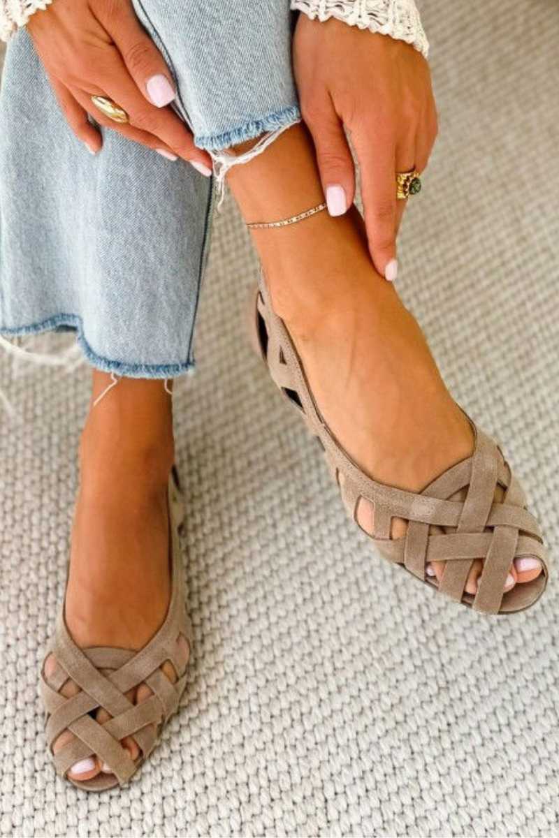 BRAIDED SUMMER SANDALS