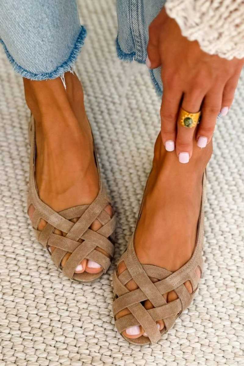 BRAIDED SUMMER SANDALS
