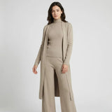 Conjunto de Malha com Cardigan Comprido para Conforto Elegante