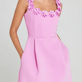 FEMININE MINI DRESS WITH FLORAL APPLIQUÉS