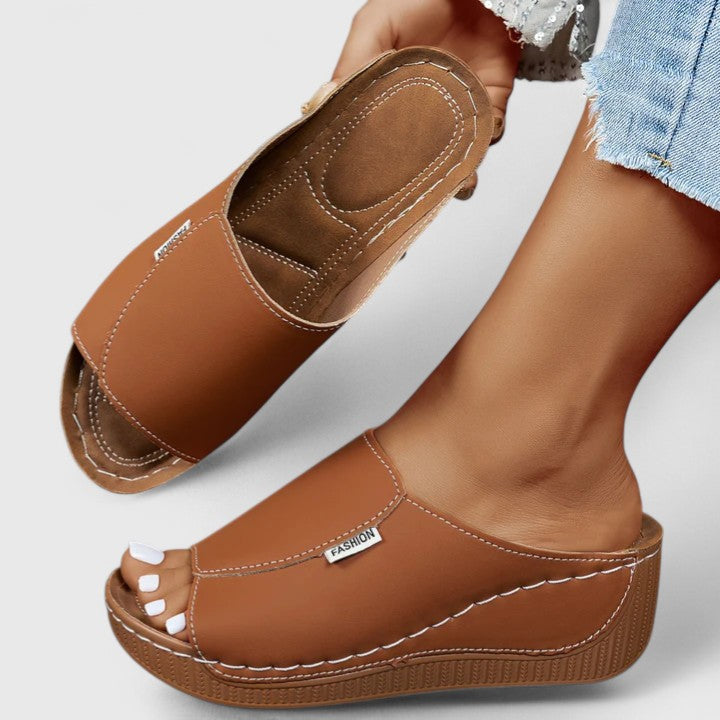 ORTHOPEDIC SANDALS 22