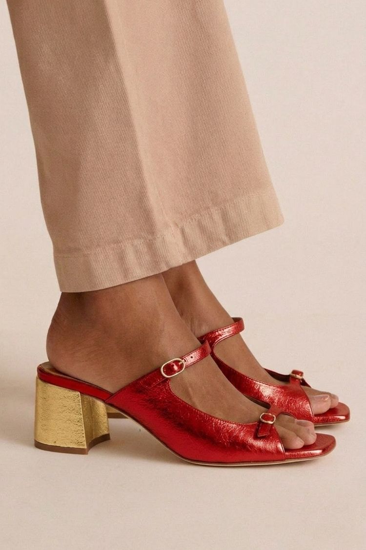 RIVIERA ELEGANT SANDALS