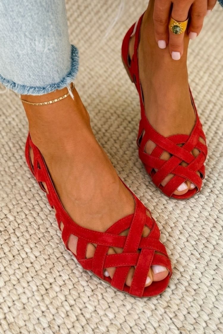 BRAIDED SUMMER SANDALS