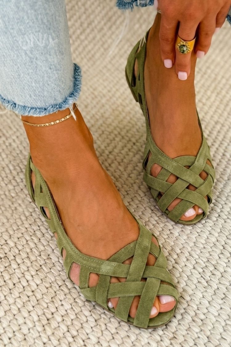 BRAIDED SUMMER SANDALS
