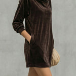 Moréna – Velvet drape comfort – Cowl neck mini dress