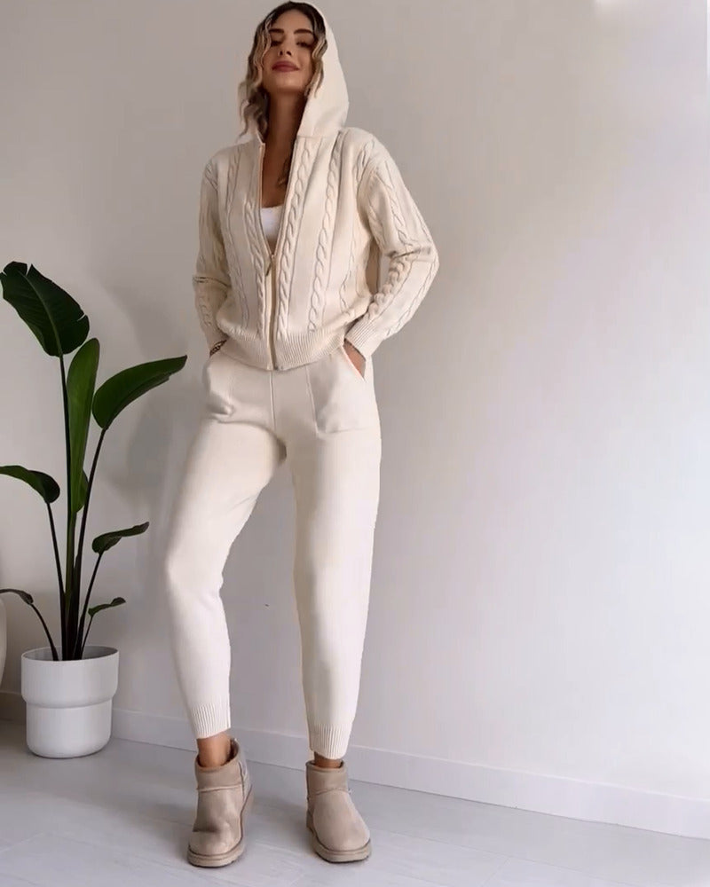 JACQUARD TWIST TWO-PIECE SET