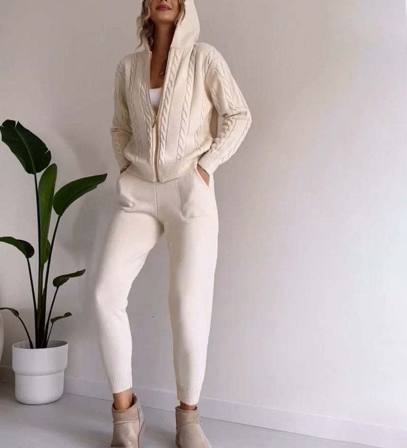 JACQUARD TWIST TWO-PIECE SET