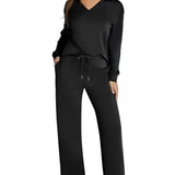 COMFORTABLE TWO-PIECE SET