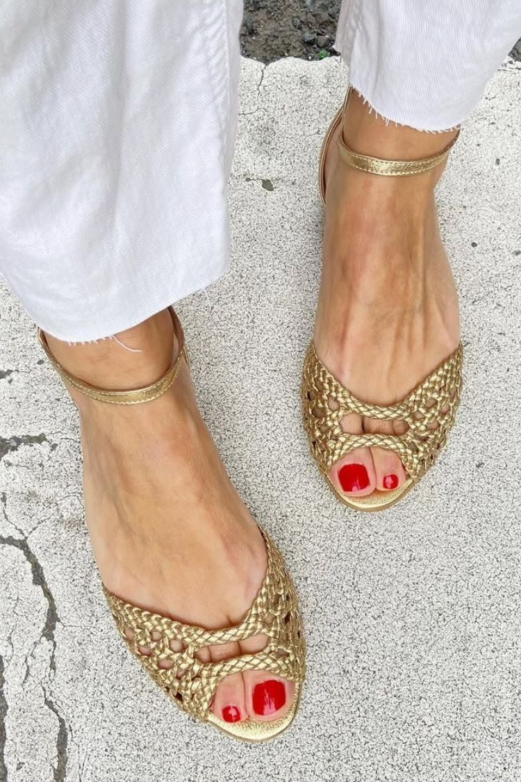 GOLDEN BRAIDED SANDALS