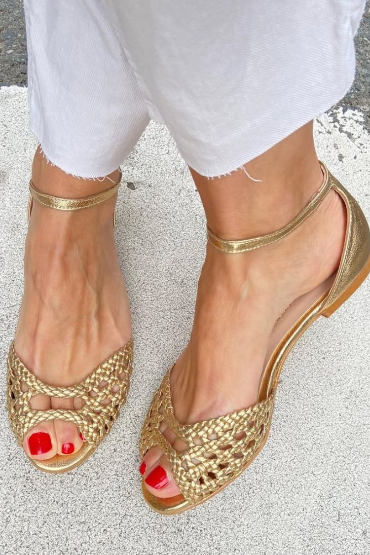 GOLDEN BRAIDED SANDALS
