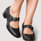 ELEGANT HEELS