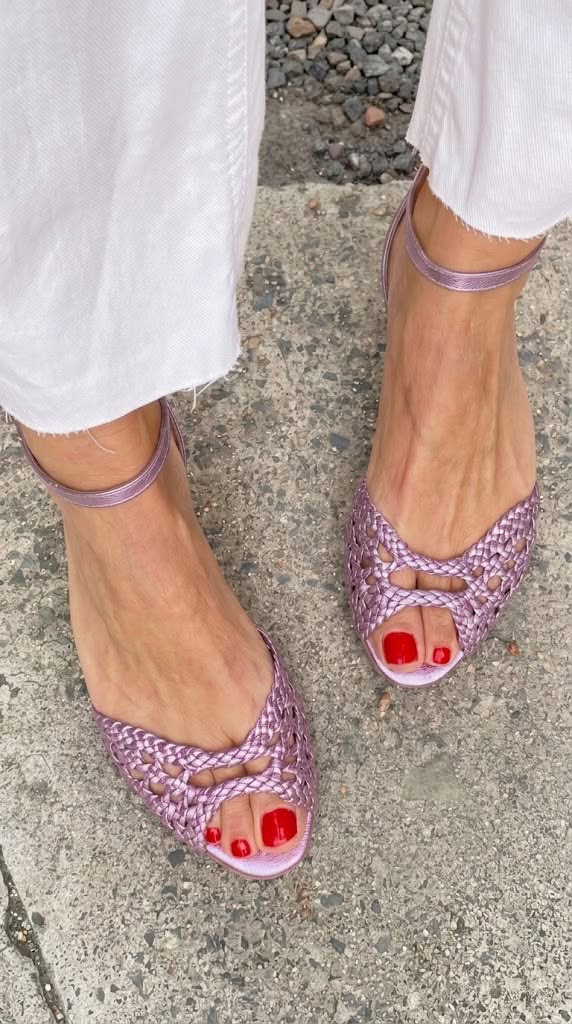 GOLDEN BRAIDED SANDALS