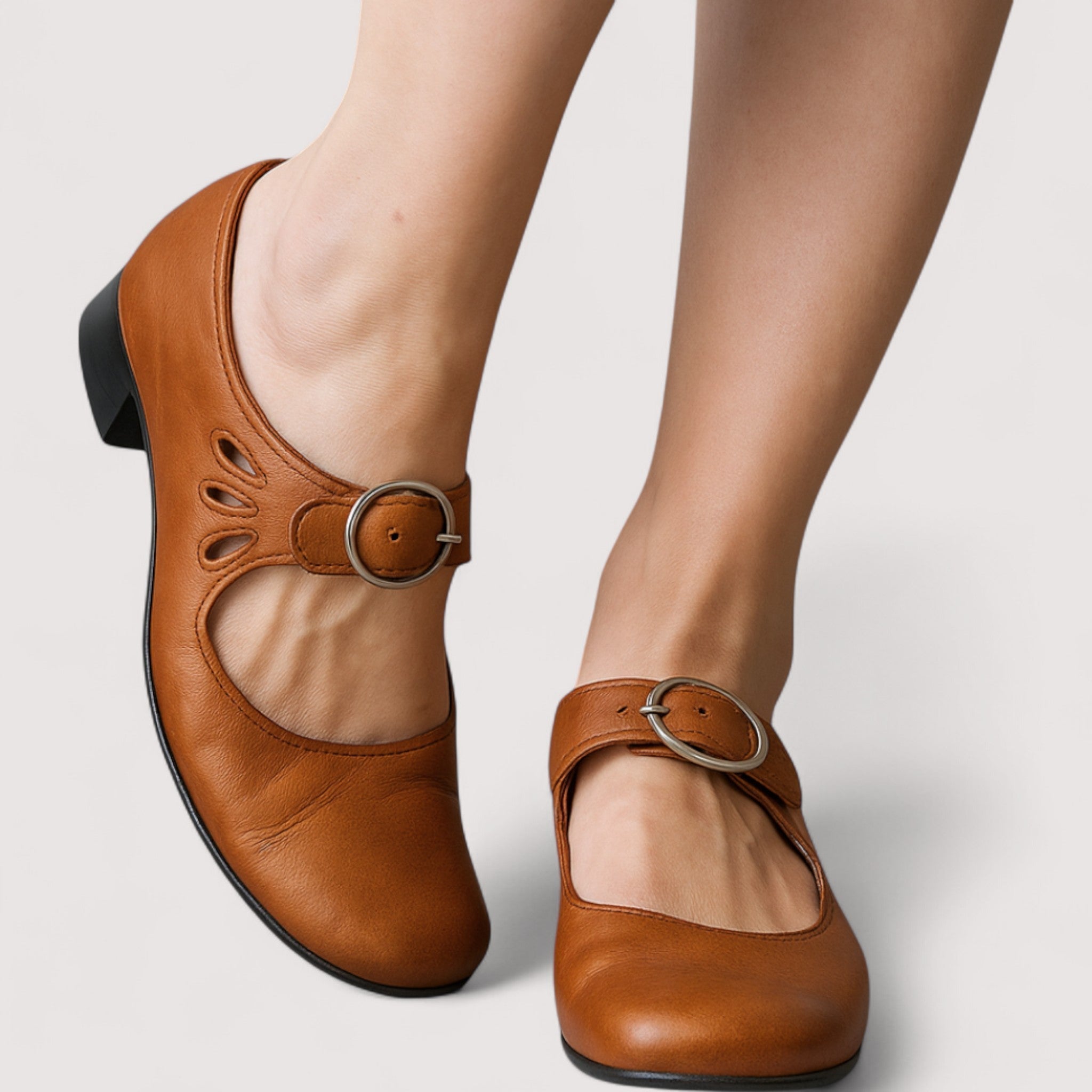 ELEGANT HEELS