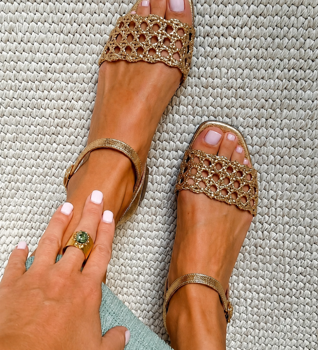 GOLDEN SUMMER CHARM SANDALS