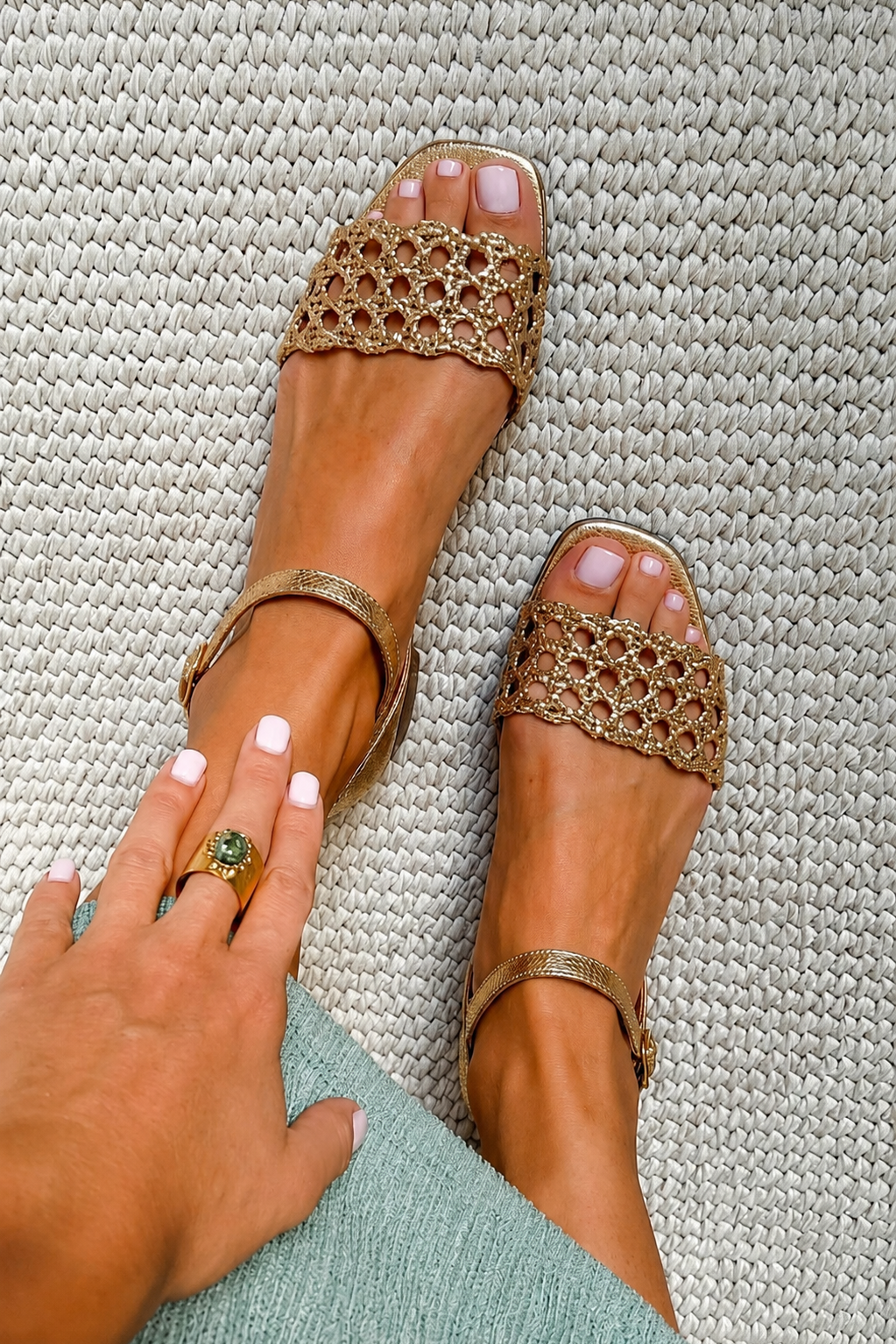 GOLDEN SUMMER CHARM SANDALS