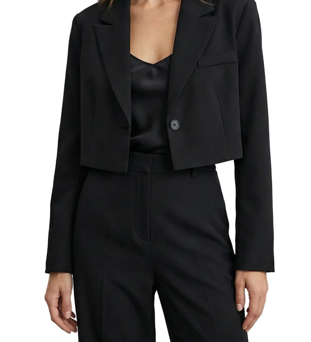 Domina – Chic cropped silhouette – Blazer