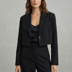 Domina – Chic cropped silhouette – Blazer