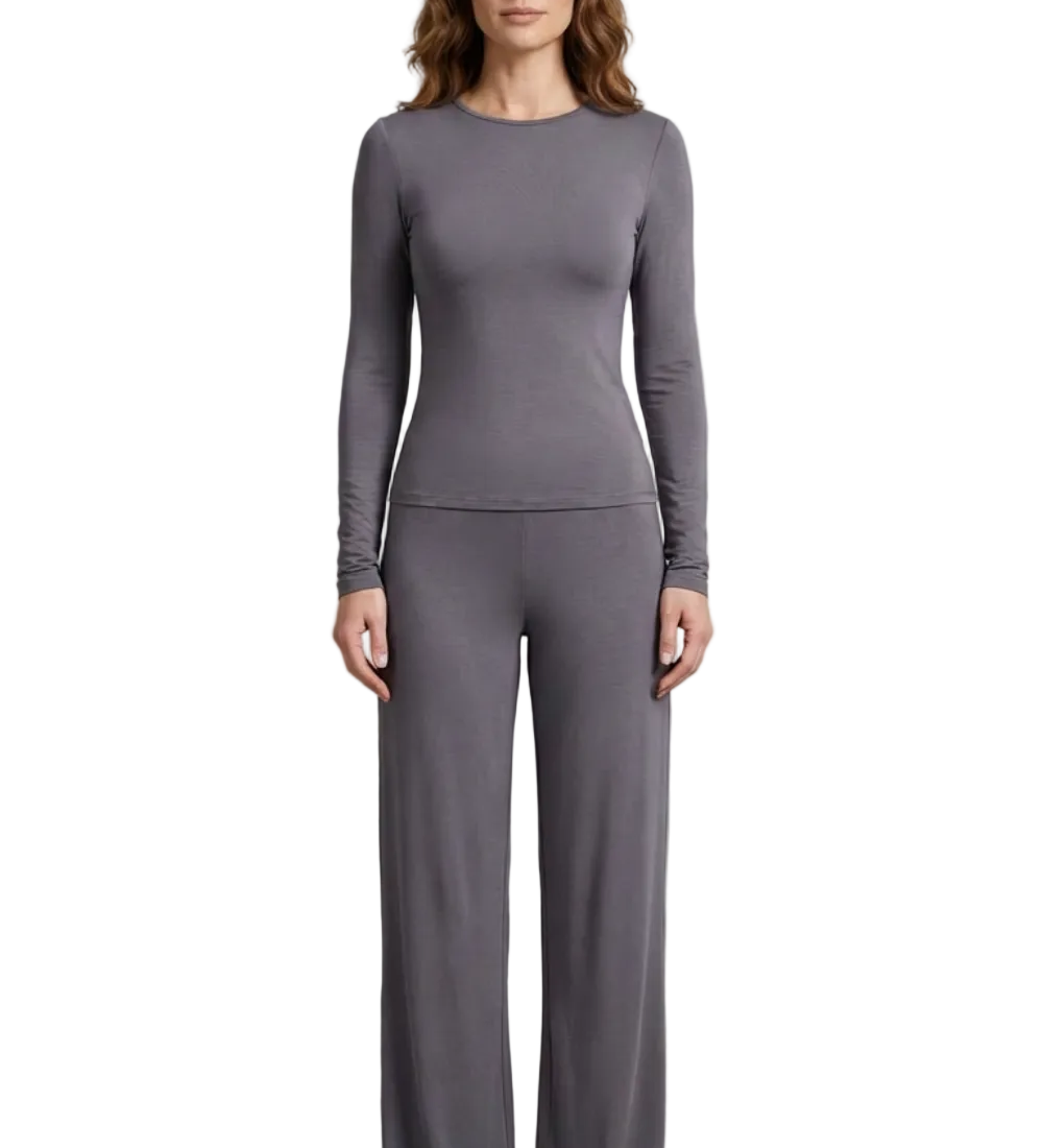 Élan – Sleek Simplicity – Pure Color Wide-Leg Pants Suit