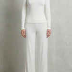 Élan – Sleek Simplicity – Pure Color Wide-Leg Pants Suit