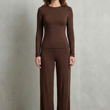 Élan – Sleek Simplicity – Pure Color Wide-Leg Pants Suit