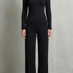 Élan – Sleek Simplicity – Pure Color Wide-Leg Pants Suit