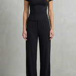 Élan – Sleek Simplicity – Pure Color Wide-Leg Pants Suit
