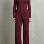 Élan – Sleek Simplicity – Pure Color Wide-Leg Pants Suit