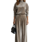 Élianne – Luxe Velour Elegance – Two-Piece Lounge Set