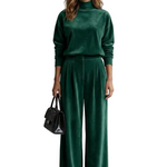 Élianne – Luxe Velour Elegance – Two-Piece Lounge Set