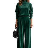 Élianne – Luxe Velour Elegance – Two-Piece Lounge Set