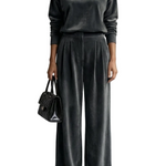 Élianne – Luxe Velour Elegance – Two-Piece Lounge Set