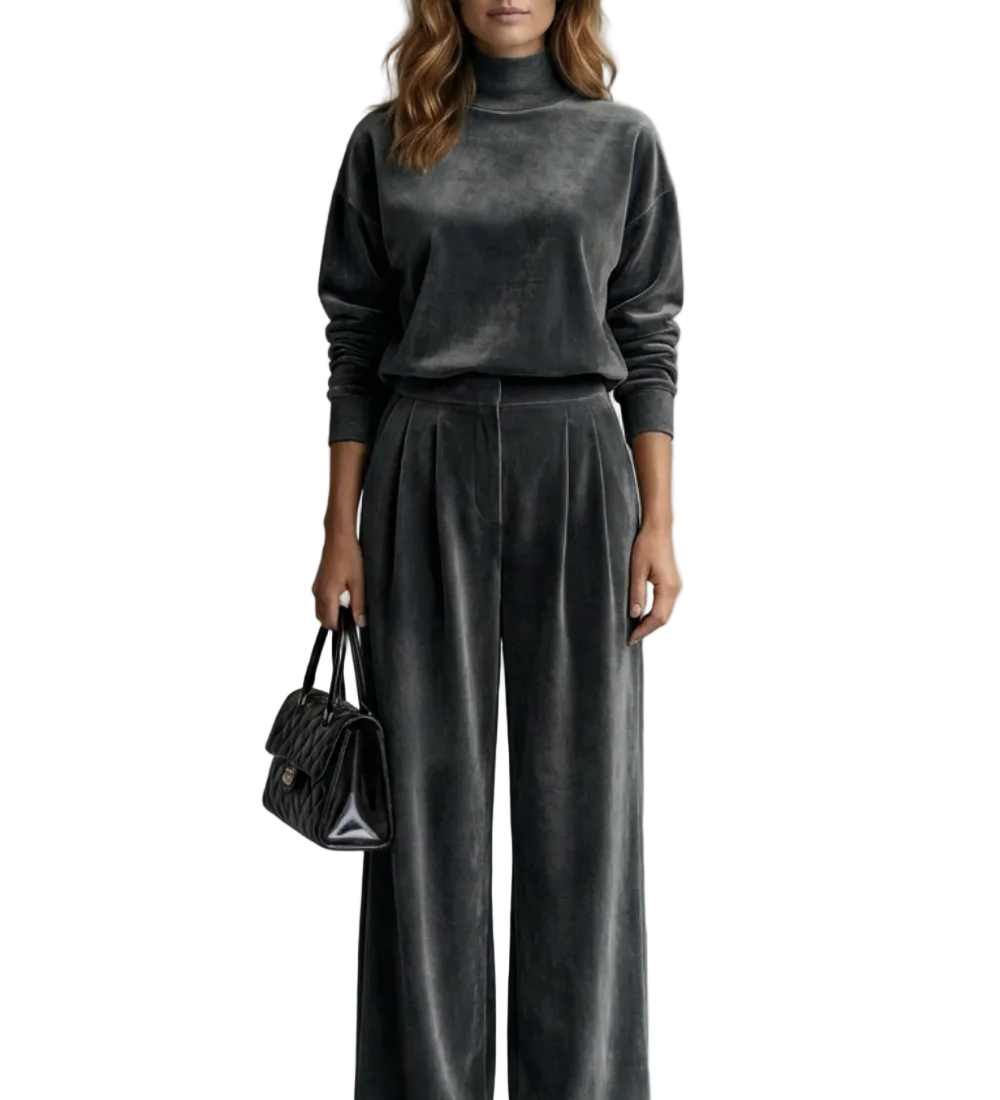 Élianne – Luxe Velour Elegance – Two-Piece Lounge Set