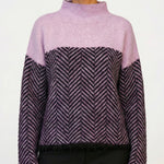 Julie - Structured Comfort for Cold Days