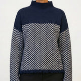 Julie - Structured Comfort for Cold Days