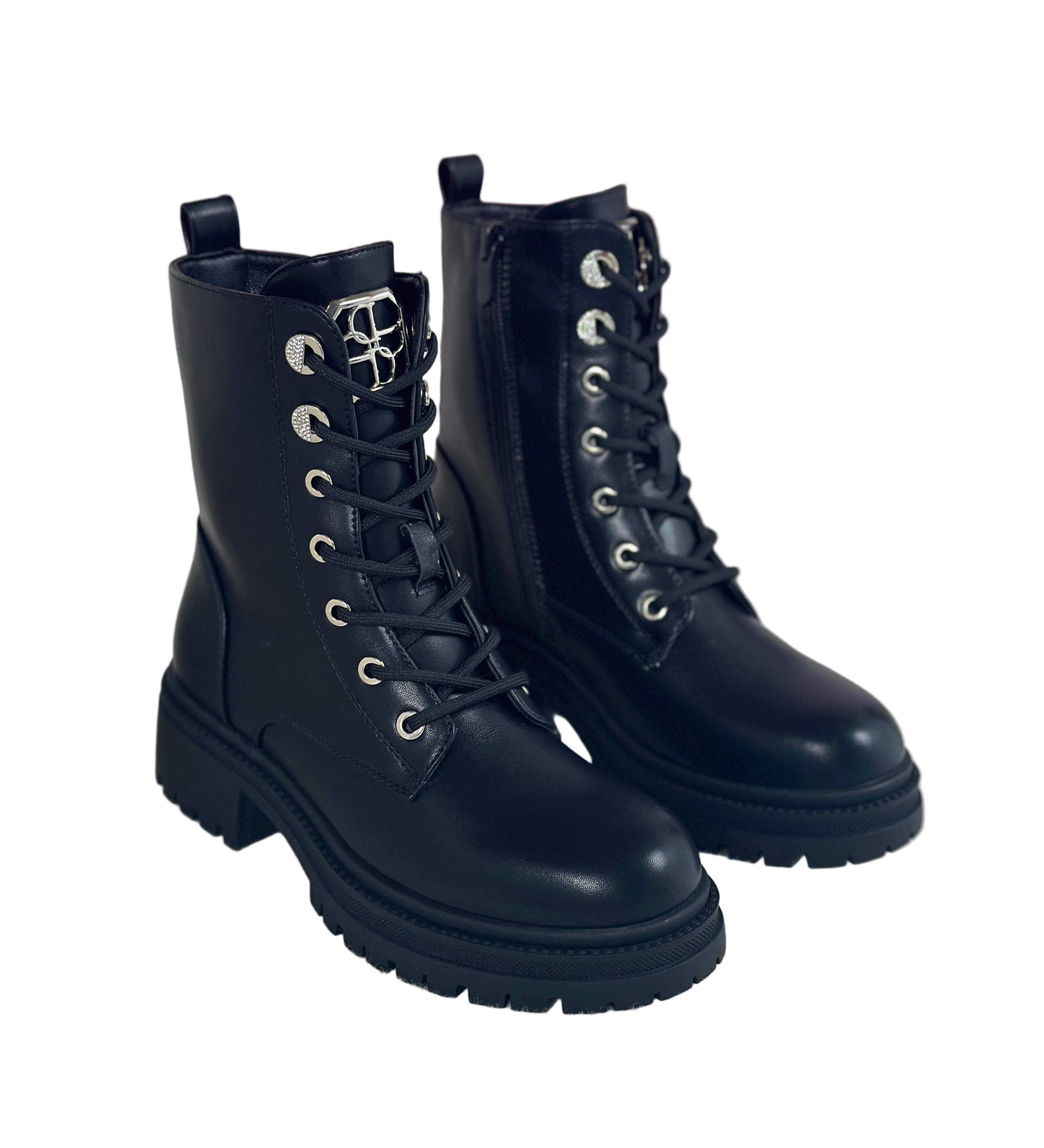 MODERN ANKLE BOOTS