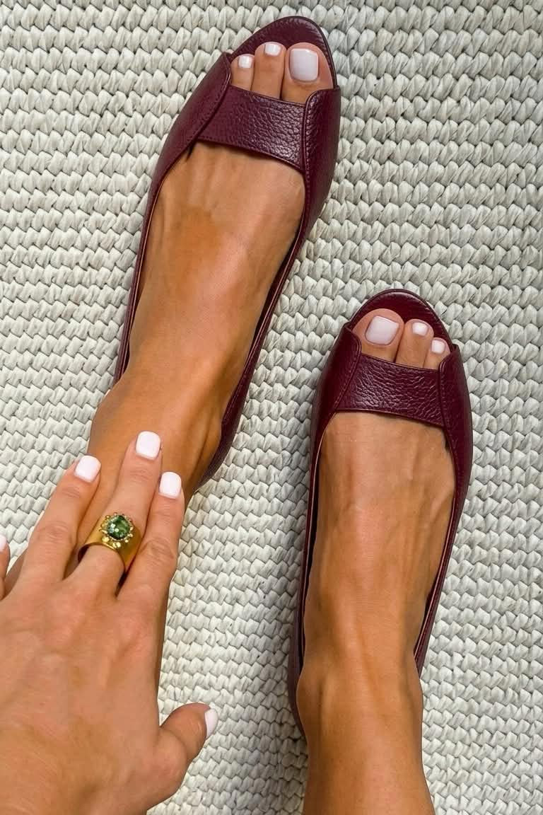 COMFORT CHIC GOLDEN SANDALS