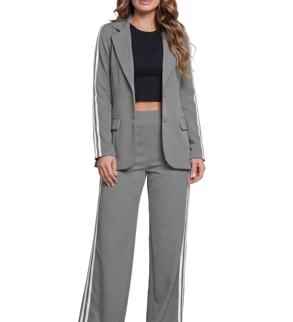 Ishie – Stripe detail – Sporty elegance set