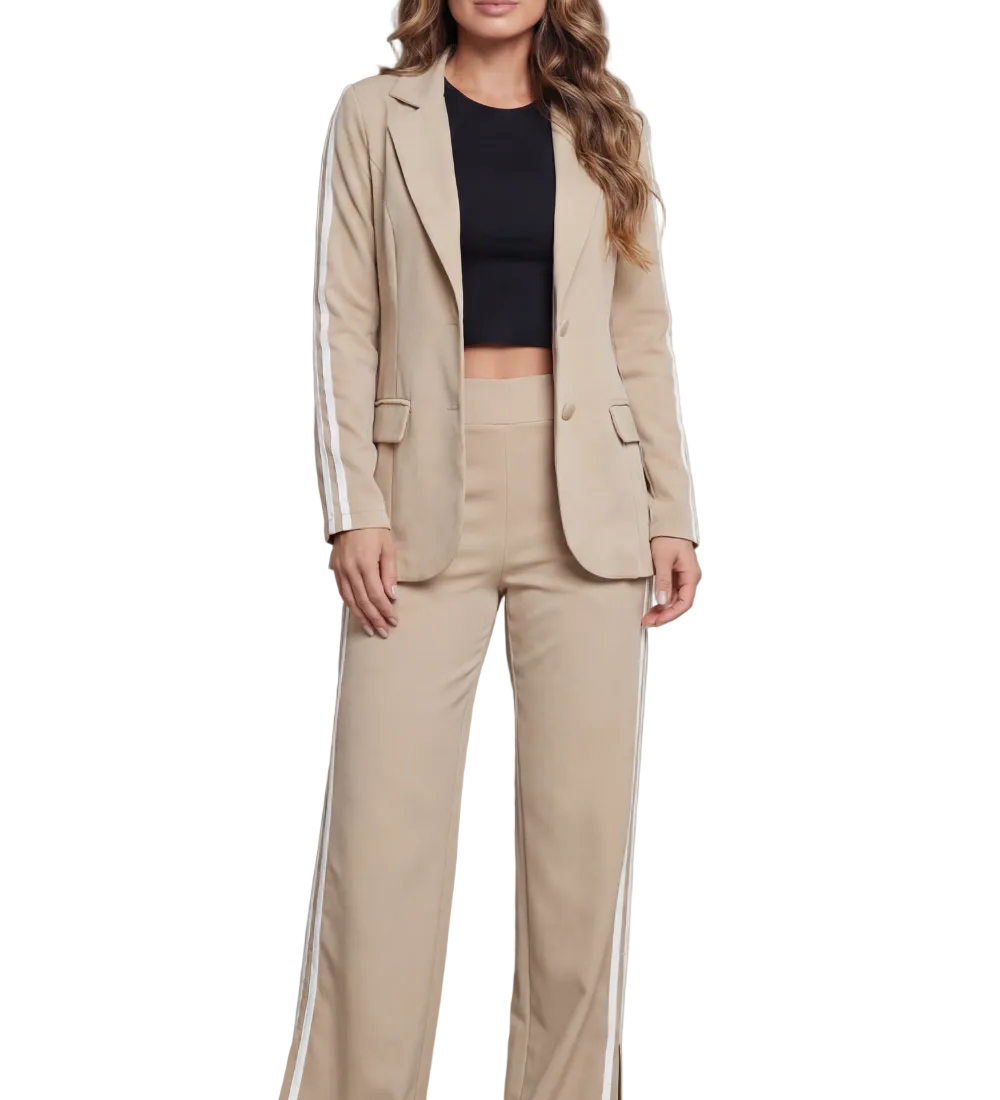Ishie – Stripe detail – Sporty elegance set