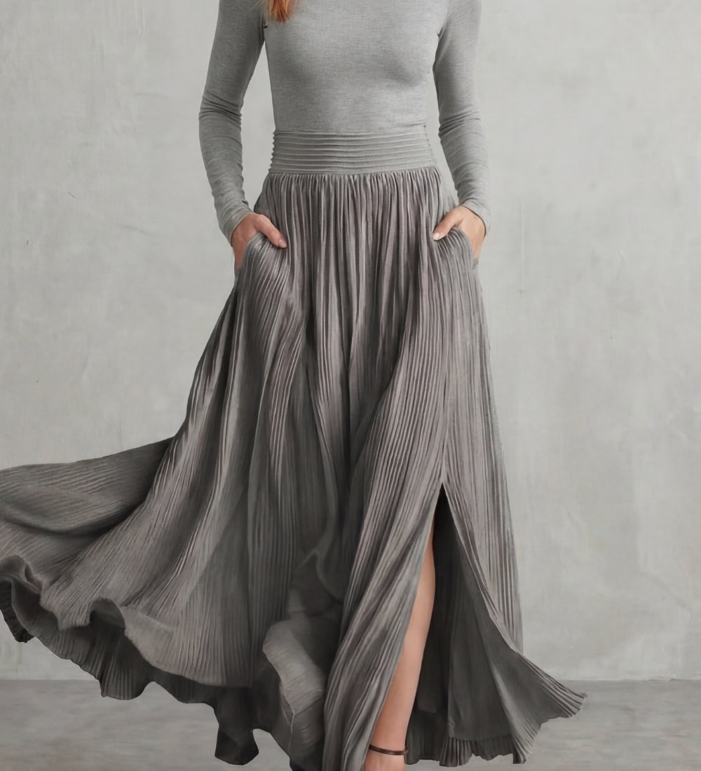 Neravelle – Pleated flow silhouette – Two-piece turtleneck set