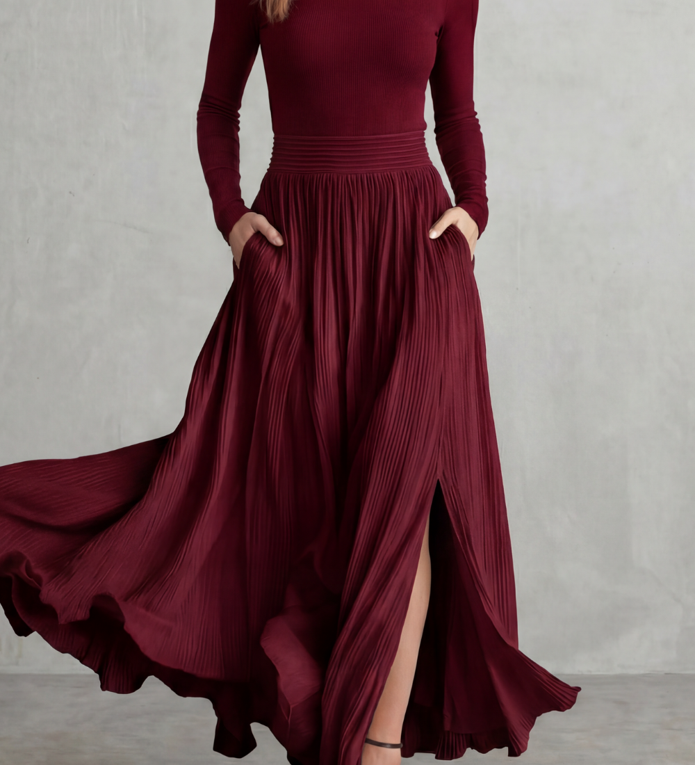 Neravelle – Pleated flow silhouette – Two-piece turtleneck set