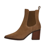 CLASSIC CHELSEA BOOTS