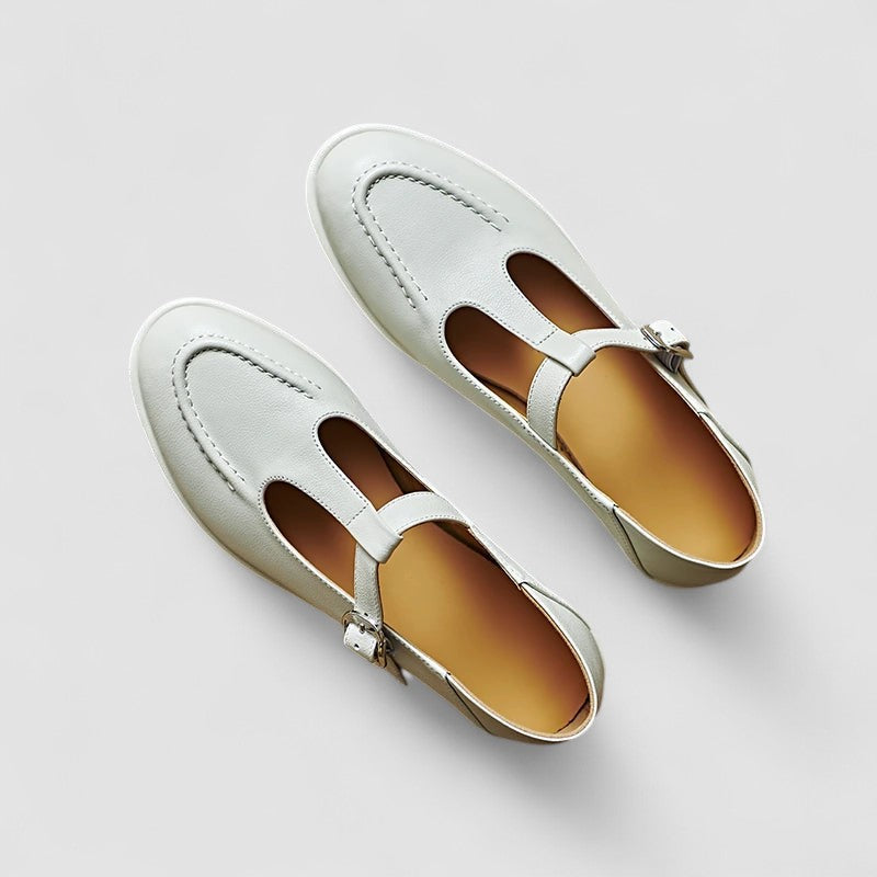 LOW-HEEL MARY JANE SHOES