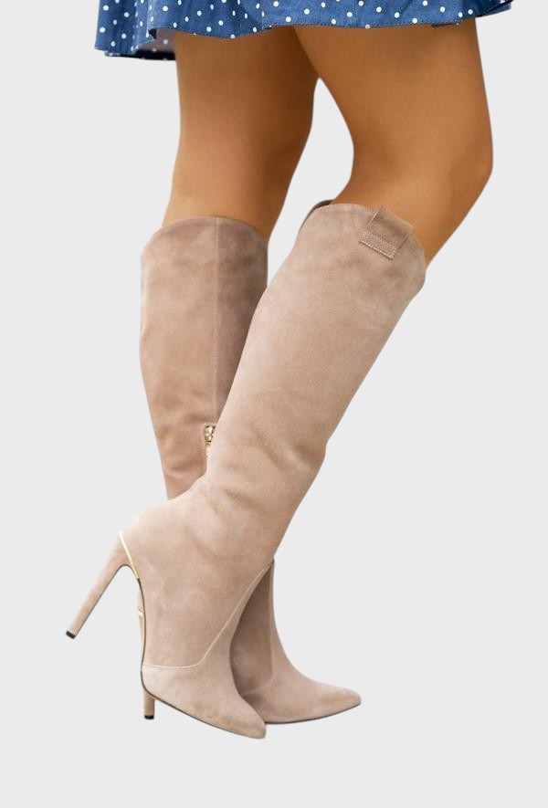 ELEGANT LEATHER BOOTS