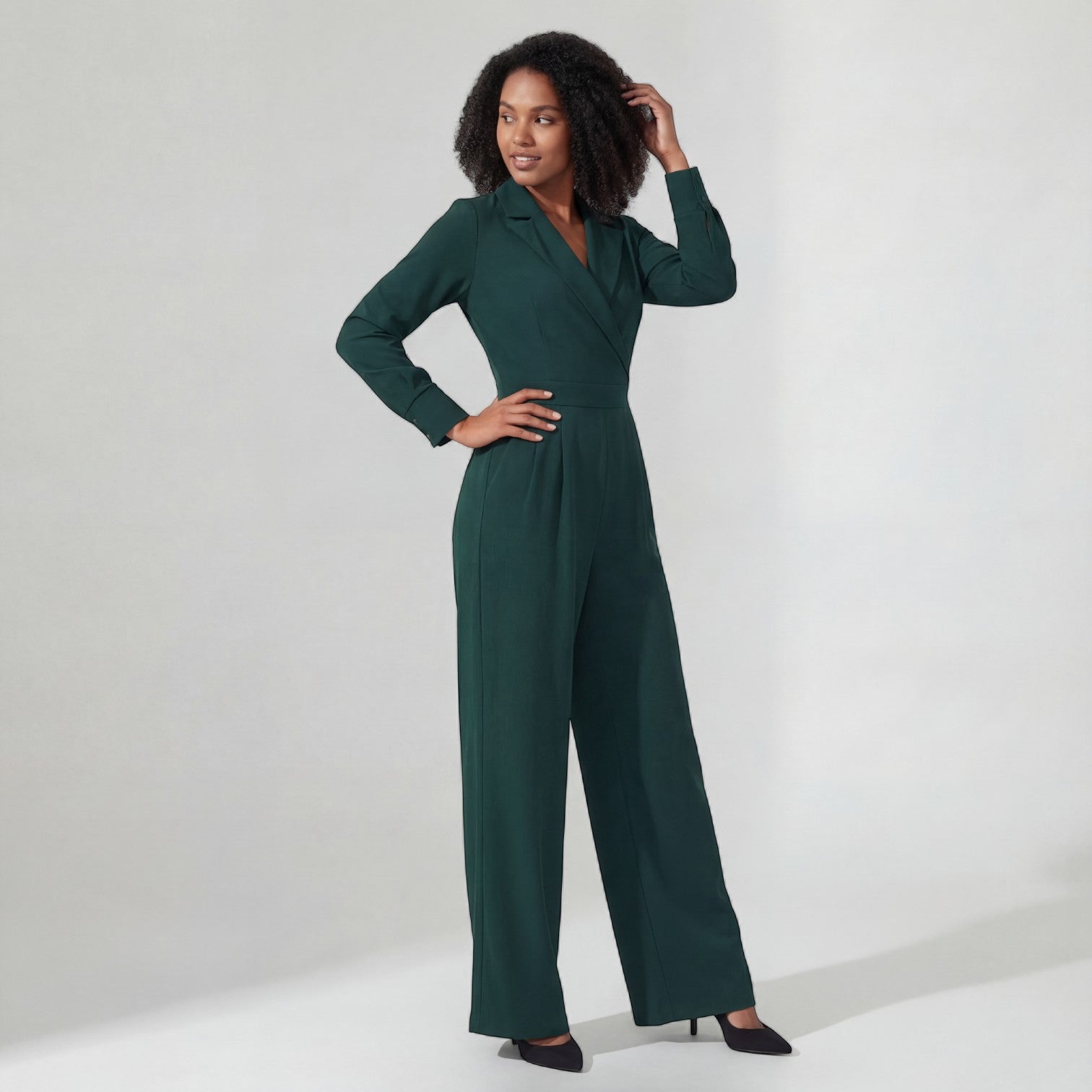 Tuta tailleur donna in tessuto – Vita aderente taglio ampio
