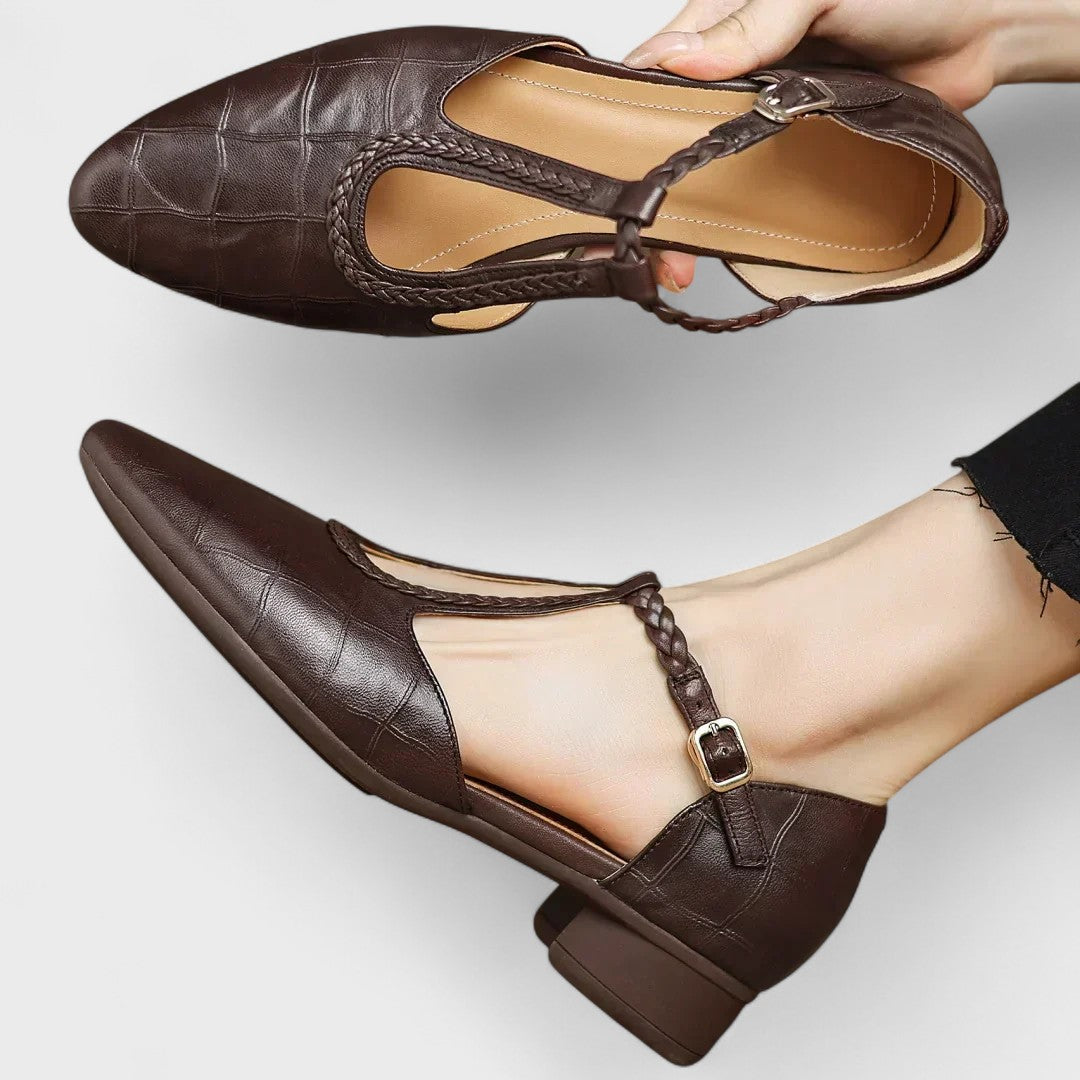 LEATHER ORTHOPEDIC SHOES